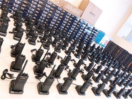Máy bộ đàm liên lạc cầm tay, bộ đàm giá rẻ, bộ đàm liên hệ từ 1km đến 5km 350k – 1.200k