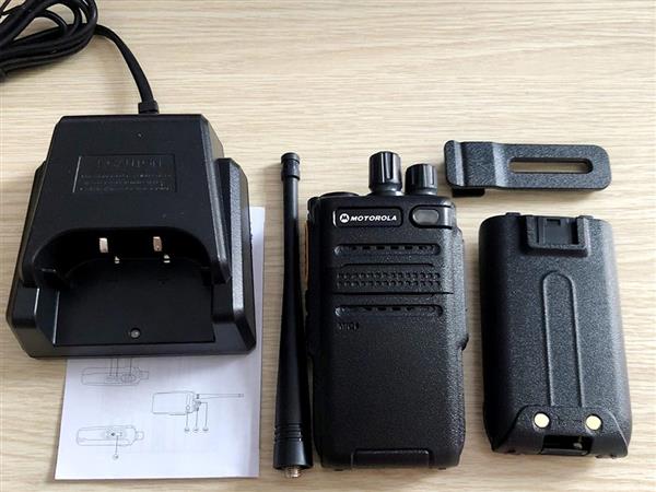 Bộ đàm cầm tay Motorola CP-2800